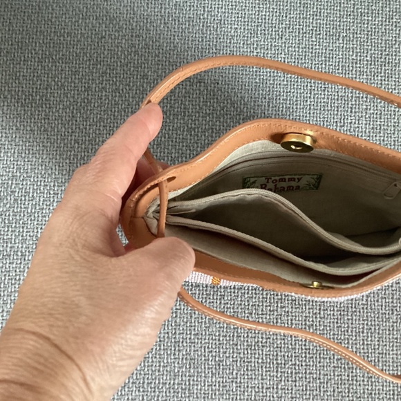 Tommy Bahama small beaded handbag - Picture 4 of 6